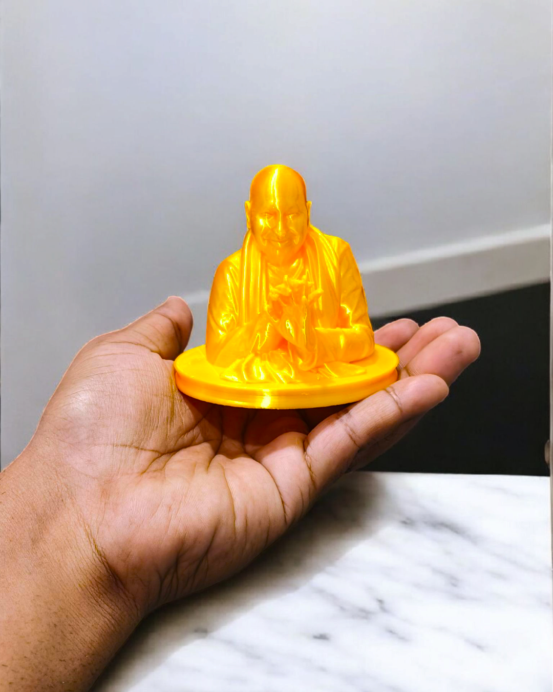 Guru Ji Mini Idol – Silk Gold Edition